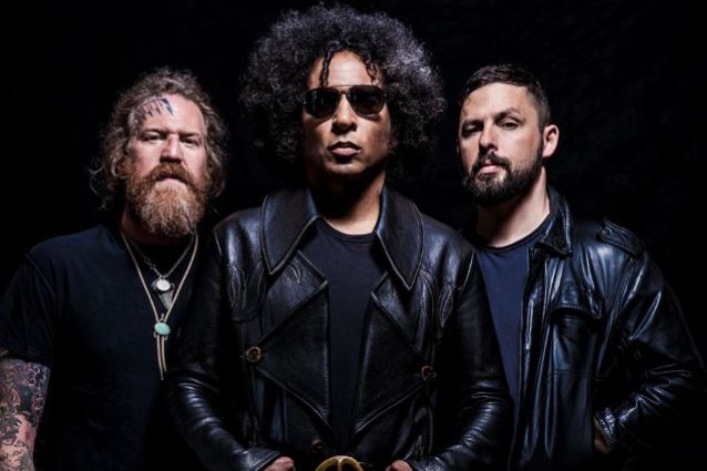 CANTO: Giraffe Tongue Orchestra, At The Drive In, and more