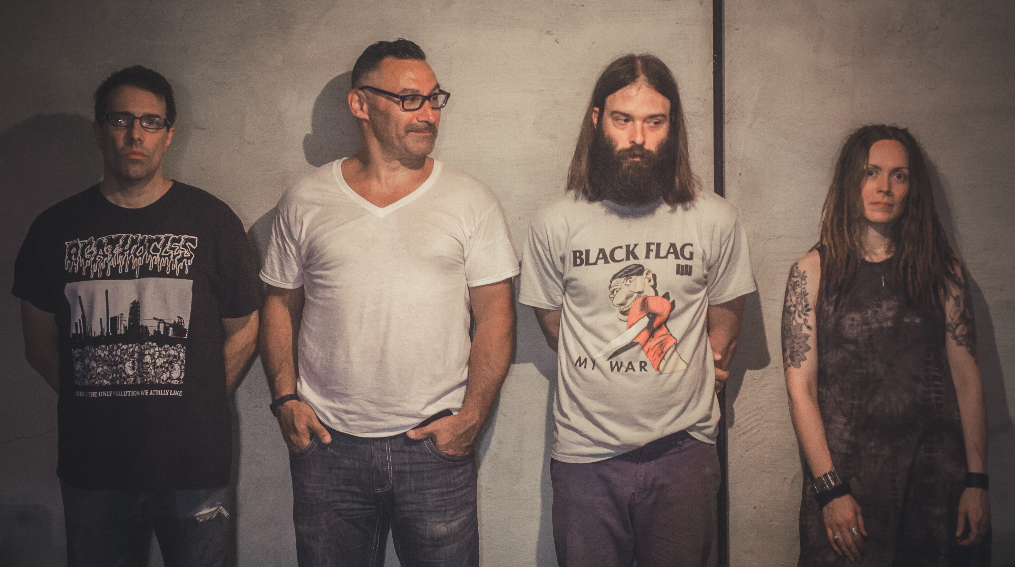 Exclusive Stream: End Xian – “You Can Find Fault and Call off the Dogs”