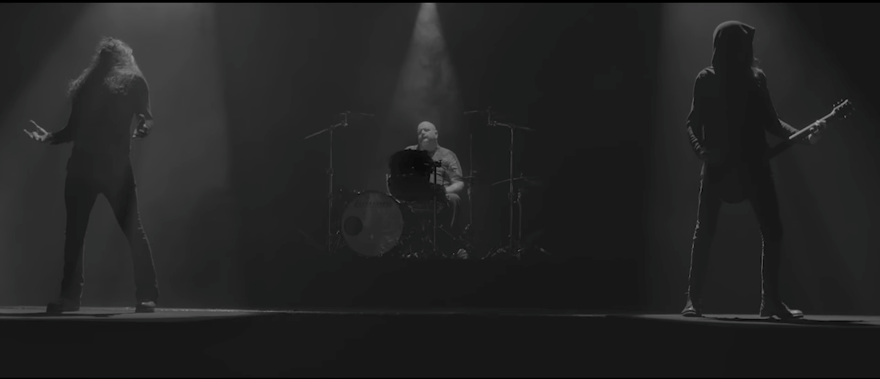 Visions ov Hell: Hallatar – “Mirrors”