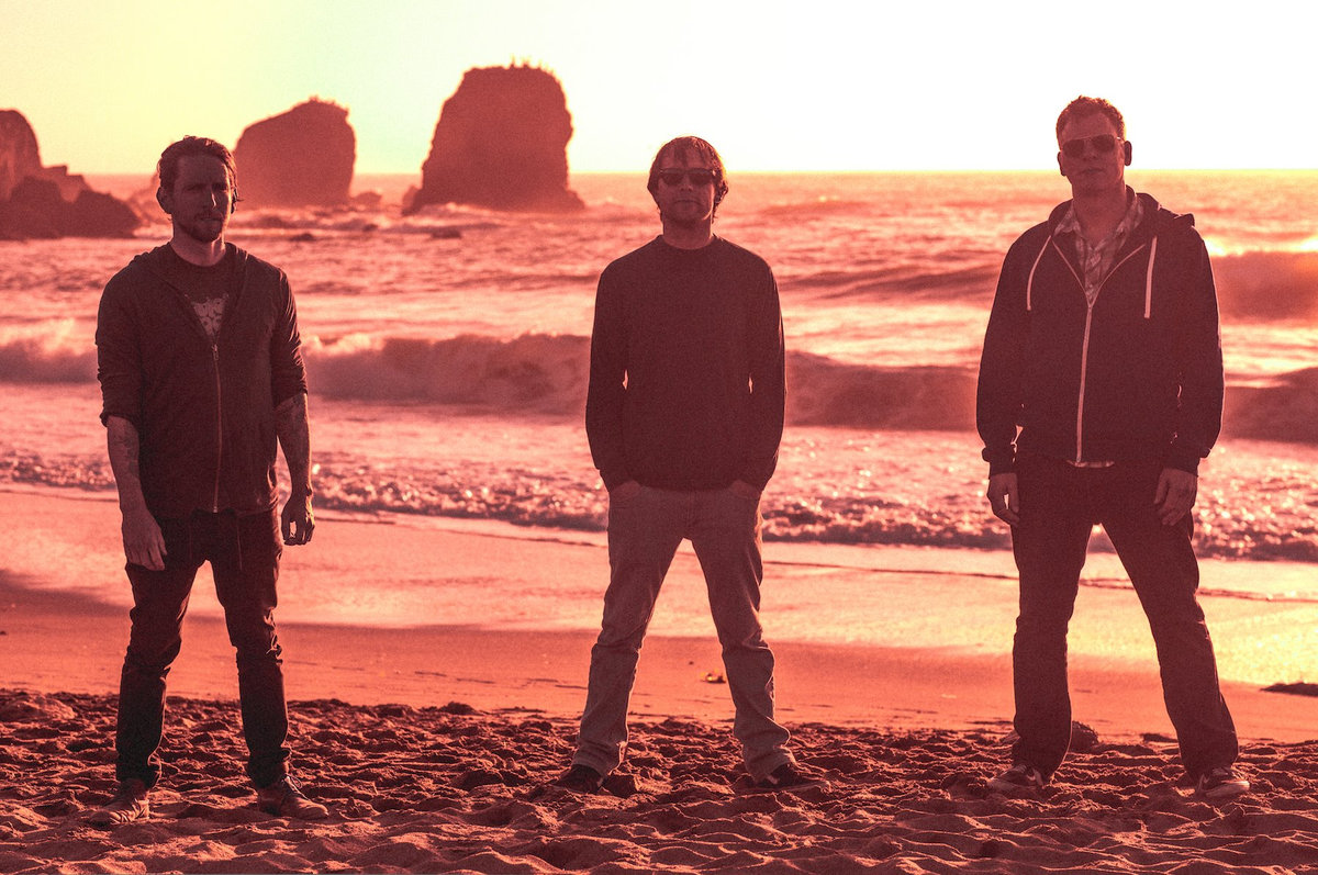 Interview: Disastroid on New Album Screen, Blurring Genre Lines and Their DIY Approach