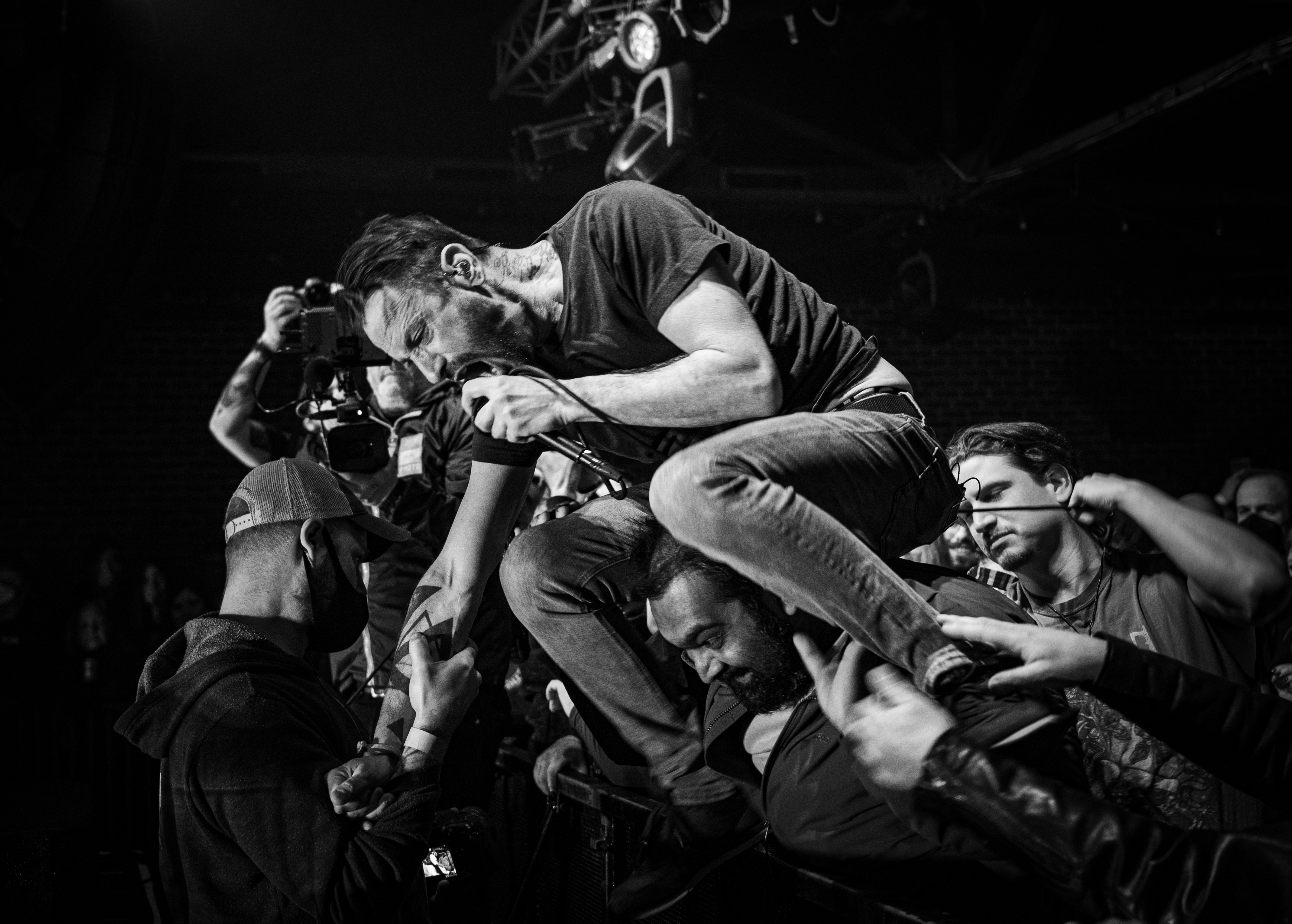 CANTO: The Ocean, Miscreance, Eleine, and More