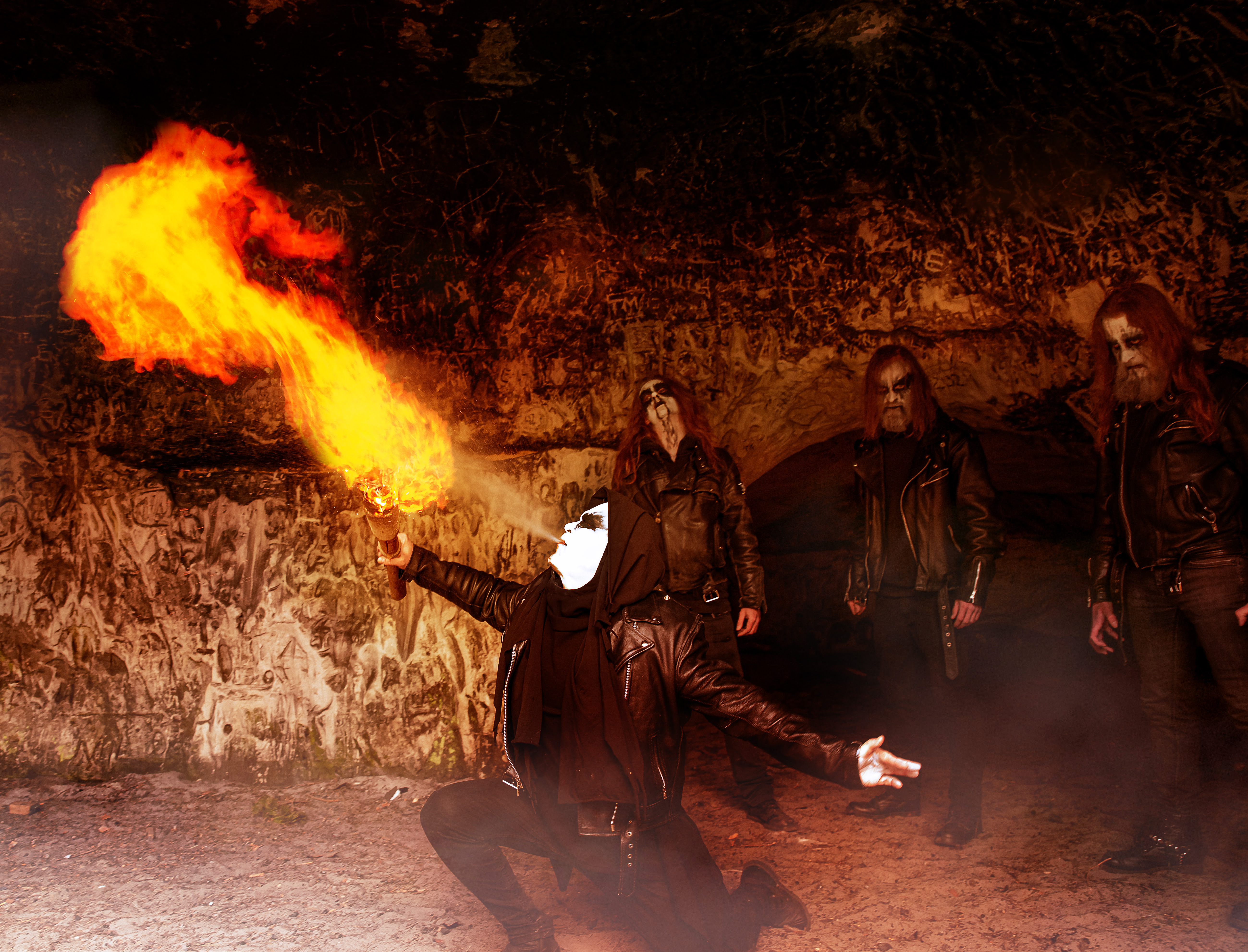 CANTO: Mountaineer, Servant, Yosemite In Black, and More